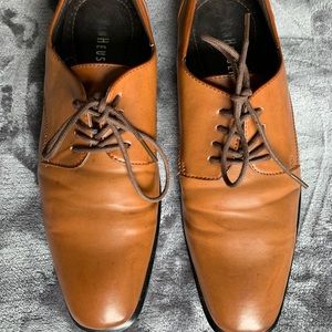 Van Heusen Men’s Leather Oxfords Shoes Size 8